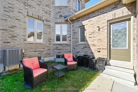 14 Drayton Avenue Ajax ON L1T 0N9