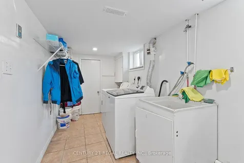 106 Flora Drive Toronto ON M1P 1A8