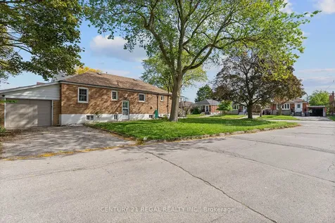 106 Flora Drive Toronto ON M1P 1A8