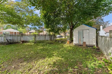 106 Flora Drive Toronto ON M1P 1A8