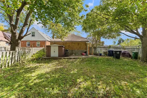 106 Flora Drive Toronto ON M1P 1A8