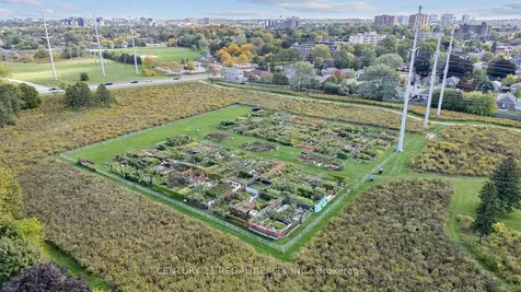 106 Flora Drive Toronto ON M1P 1A8