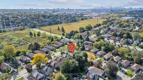 106 Flora Drive Toronto ON M1P 1A8