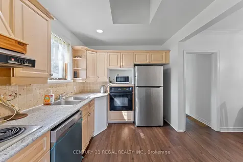 106 Flora Drive Toronto ON M1P 1A8