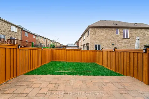 35 Luce Drive Ajax ON L1Z 0K2