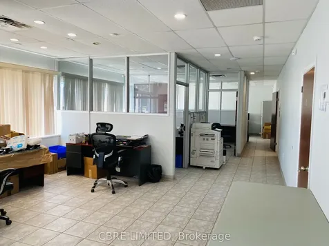 18 Howden Road Toronto ON M1R 3E4