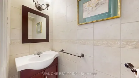 68 Large Crescent Ajax ON L1T 2T1