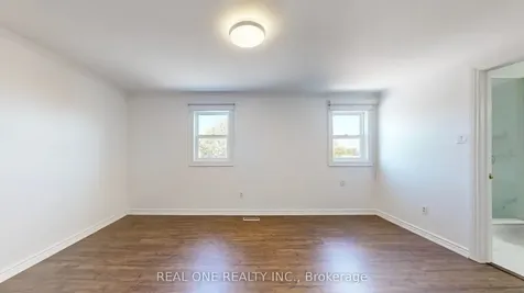 68 Large Crescent Ajax ON L1T 2T1