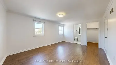 68 Large Crescent Ajax ON L1T 2T1