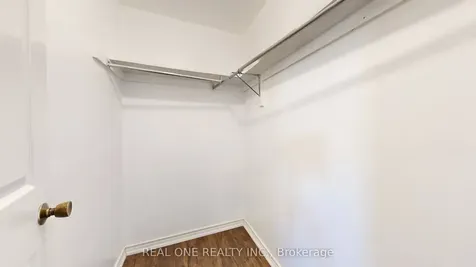 68 Large Crescent Ajax ON L1T 2T1