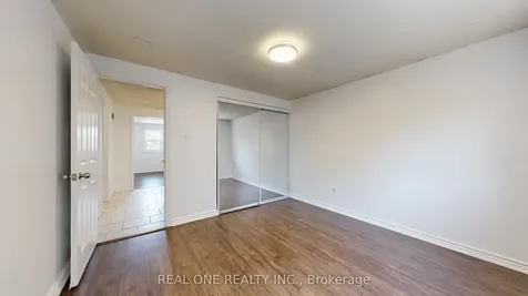 68 Large Crescent Ajax ON L1T 2T1