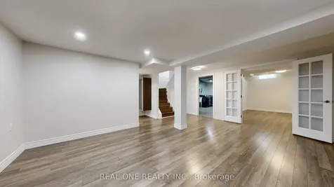 68 Large Crescent Ajax ON L1T 2T1