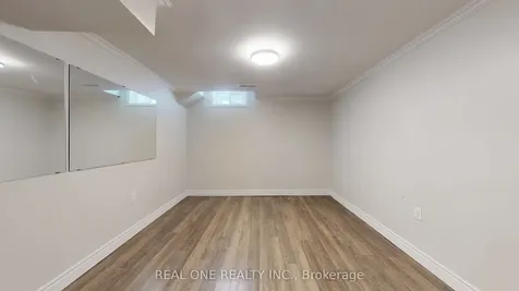 68 Large Crescent Ajax ON L1T 2T1