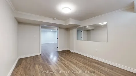 68 Large Crescent Ajax ON L1T 2T1