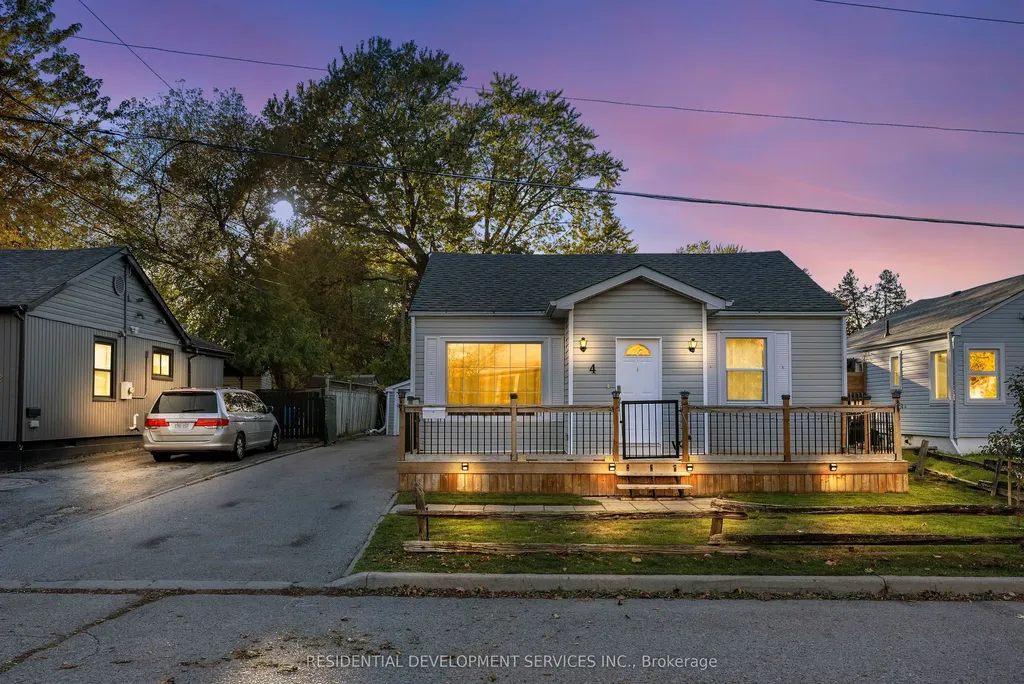 4 Nelson Avenue Ajax ON L1S 1Z3