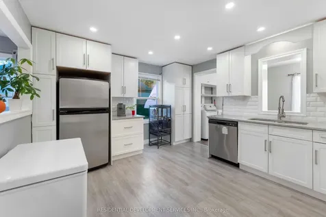 4 Nelson Avenue Ajax ON L1S 1Z3