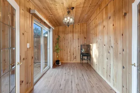 4 Nelson Avenue Ajax ON L1S 1Z3