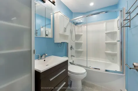 4 Nelson Avenue Ajax ON L1S 1Z3