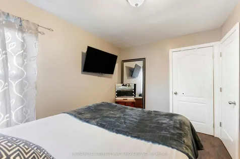 4 Nelson Avenue Ajax ON L1S 1Z3