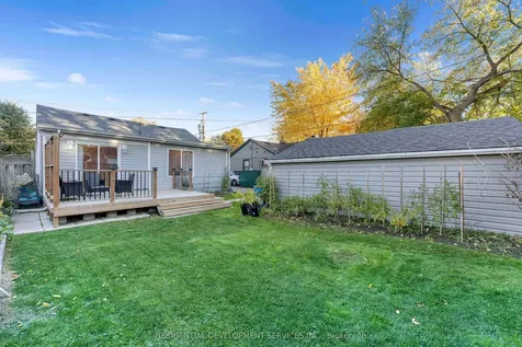 4 Nelson Avenue Ajax ON L1S 1Z3