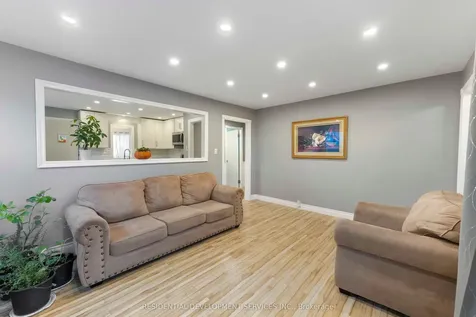 4 Nelson Avenue Ajax ON L1S 1Z3