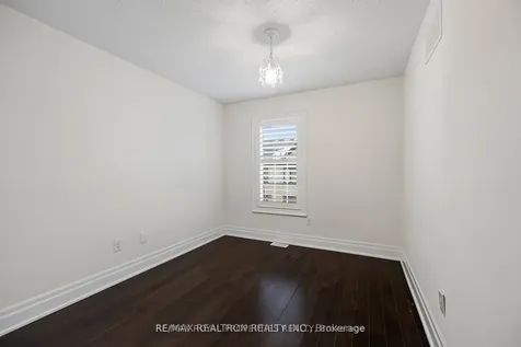 7 Quarrie Lane Ajax ON L1T 0N1