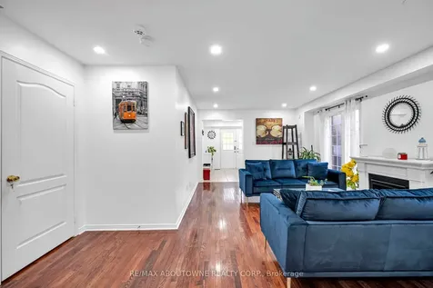 303 Porte Road Ajax ON L1S 0A4