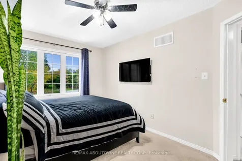 303 Porte Road Ajax ON L1S 0A4