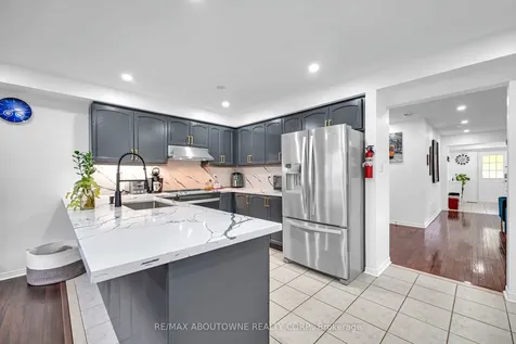 303 Porte Road Ajax ON L1S 0A4