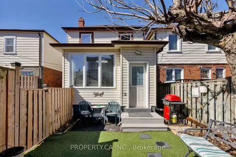 313 Monarch Park Avenue Toronto ON M4J 4T2