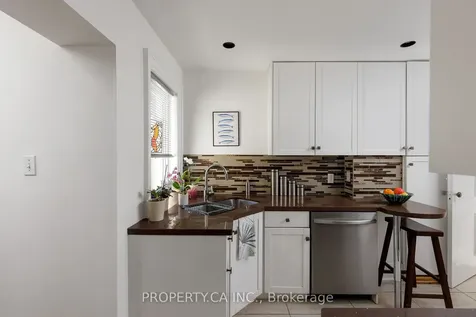 313 Monarch Park Avenue Toronto ON M4J 4T2