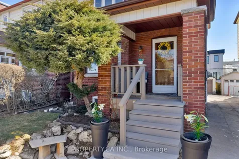 313 Monarch Park Avenue Toronto ON M4J 4T2