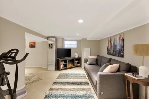 313 Monarch Park Avenue Toronto ON M4J 4T2