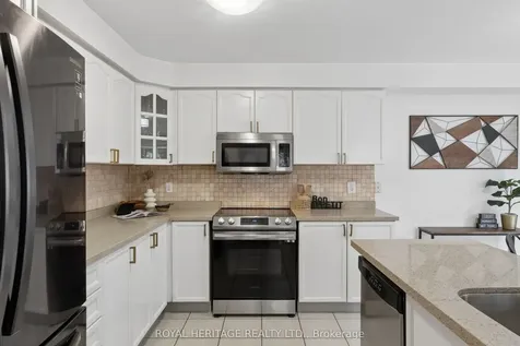 40 Mcnicol Crescent Ajax ON L1Z 1Y8