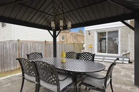 595 Walsh Drive Scugog ON L9L 1K6