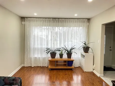 33 Chelwood Road Toronto ON M1K 2K5