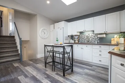 35 Dale Park Drive Clarington ON L1E 2Z4
