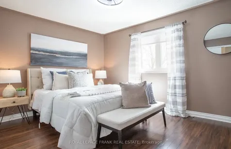 35 Dale Park Drive Clarington ON L1E 2Z4