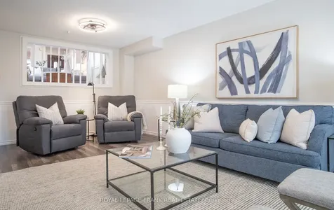 35 Dale Park Drive Clarington ON L1E 2Z4