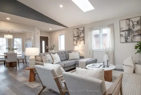 35 Dale Park Drive Clarington ON L1E 2Z4