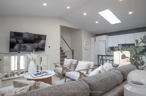 35 Dale Park Drive Clarington ON L1E 2Z4