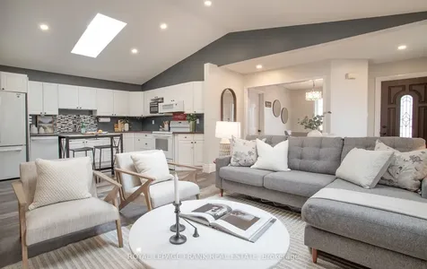 35 Dale Park Drive Clarington ON L1E 2Z4