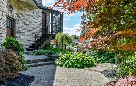285 Stephenson Point Road Scugog ON L9L 1B4