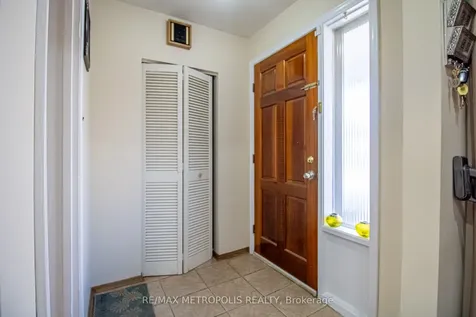 37 Albacore Crescent Toronto ON M1H 2L2