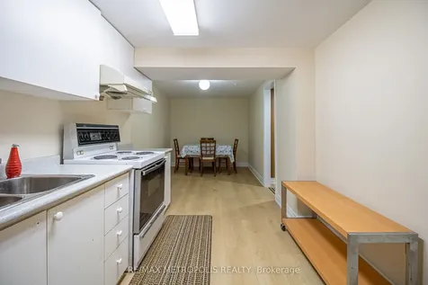 37 Albacore Crescent Toronto ON M1H 2L2