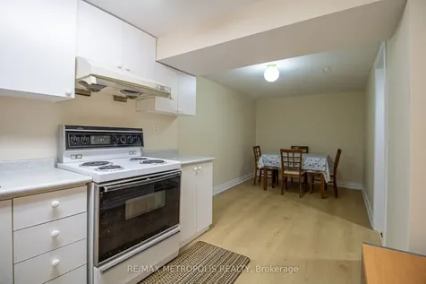 37 Albacore Crescent Toronto ON M1H 2L2