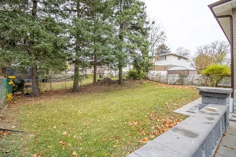 37 Albacore Crescent Toronto ON M1H 2L2