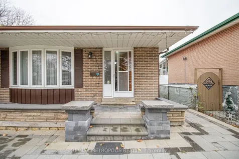 37 Albacore Crescent Toronto ON M1H 2L2