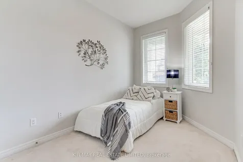 72 Sherrington Drive Scugog ON L9L 2E7