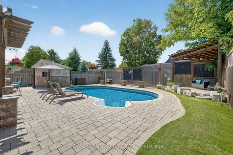 21 Corvinelli Drive Whitby ON L1M 0G7